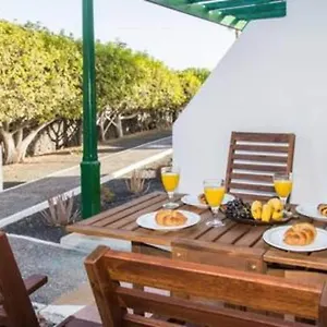 casa-solazo.puertodelcarmen-hotels.org/