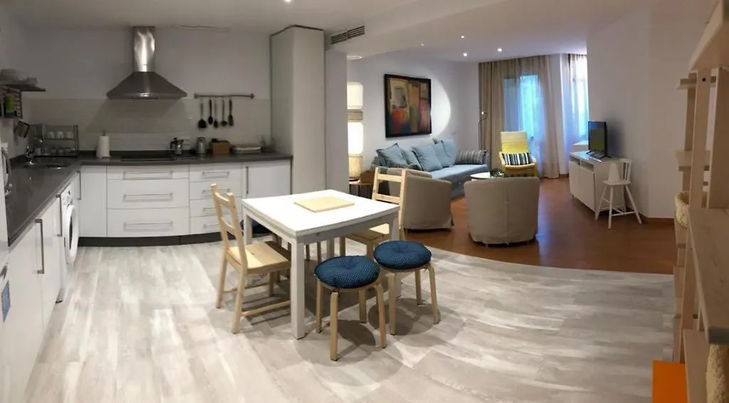 Corazón de Nervión, excelente ubicación, PARKING Apartamento Sevilha 0*,  Espanha